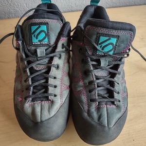 Hiking/Rockclimbing shoes